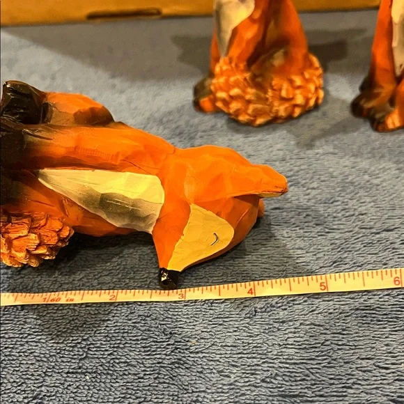 Set of Three Orange Fox Figurines - Picture 9 of 9